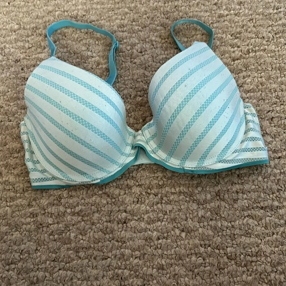 Bra - Picture 1 of 2